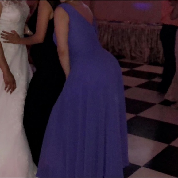 Beautiful long dress / gown bridesmaid dress - Picture 1 of 5